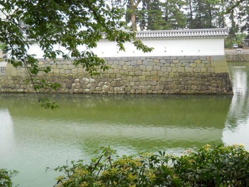 ���c����9