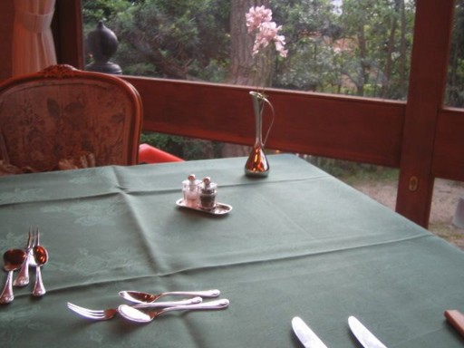 �ޗǃz�e�� - �[�H1