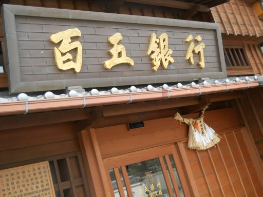 ����������8