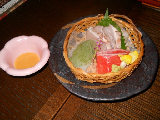 ���R����3