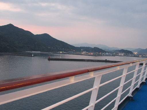 ���Í`�̗[��